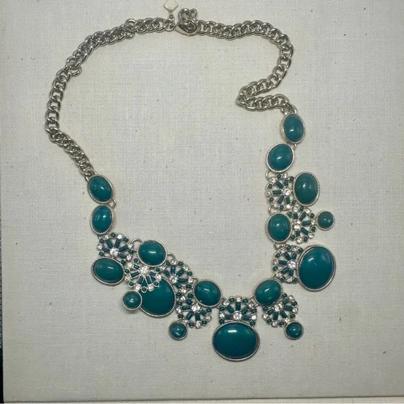 Banana Republic Emerald Cabochon and Crystal Statement Fashion Necklace - Picture 2 of 7